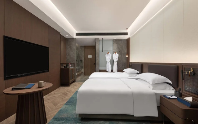Days Hotel By Wyndham Weihai Huoju Eight Street