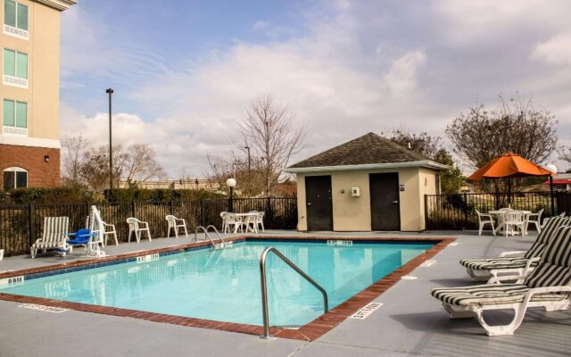 Comfort Inn Smithfield near I-95