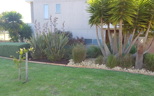 Saltwater Breeze Retreat