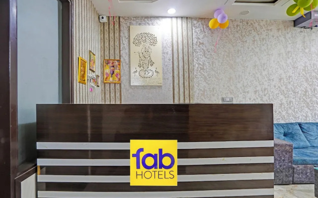 Fabhotel Shubh Palace