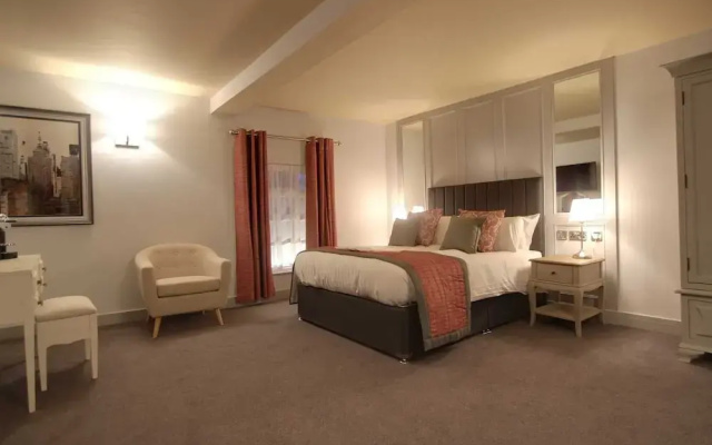 The Suffolk Hotel