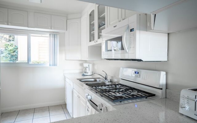 WanderJaunt - Alessio - 2BR - Point Loma