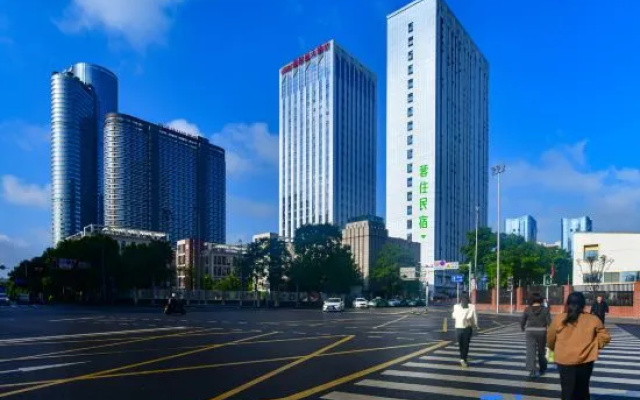 Rongzhu B&B (Chengdu East Station East Square Branch) – Outside – Chengdu