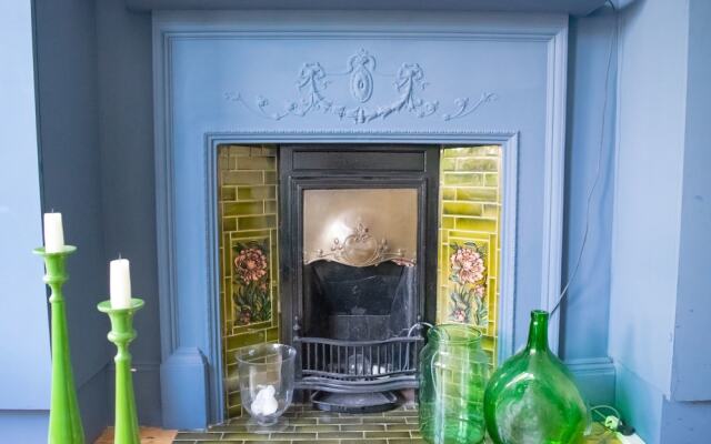 Quiet Retreat With Garden Next To Portobello Road