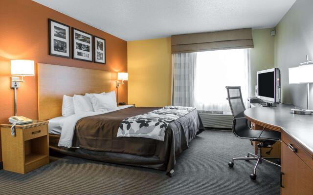 Sleep Inn & Suites Sheboygan I-43