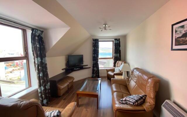 Scalloway, Waterside 2-bed, 2-ensuite apartment, great views