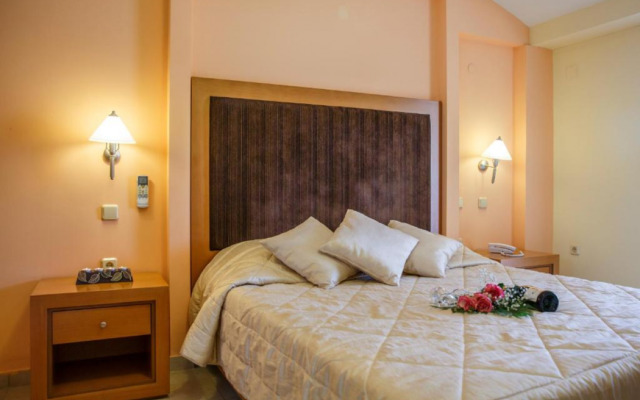 Hotel Serenity Tolo