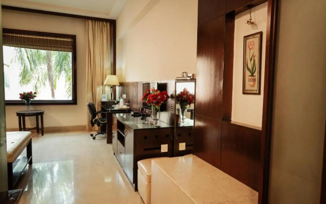 Hotel Airport Residency