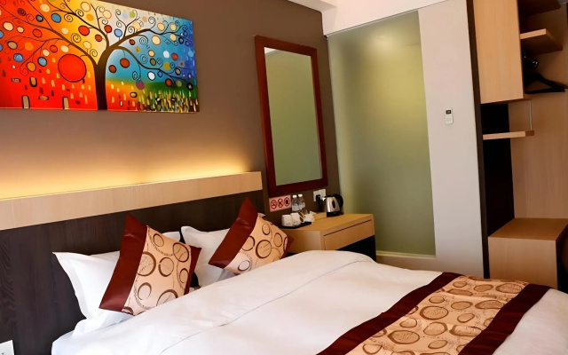 Lot 10 Boutique Hotel