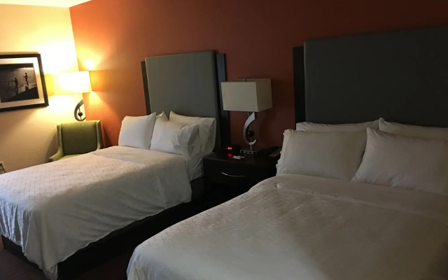 Holiday Inn Express Hotel & Suites Laurinburg by IHG