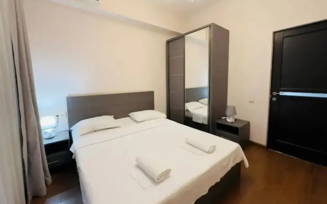 1bdr luxury apartment
