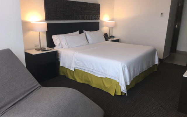 Holiday Inn Express Hotel And Suites Puebla Angelopolis