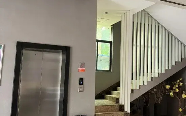 Vickers Hotel (Meilan Airport Branch in Jiangdong New Area)
