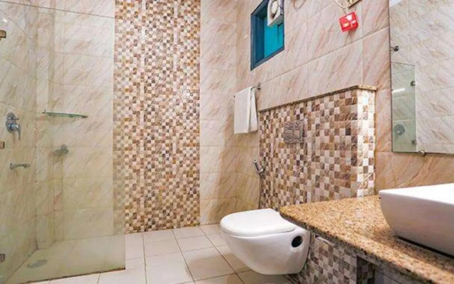Fabhotel Golf Luxury