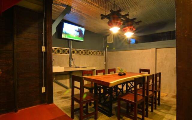La Moon Hostel
