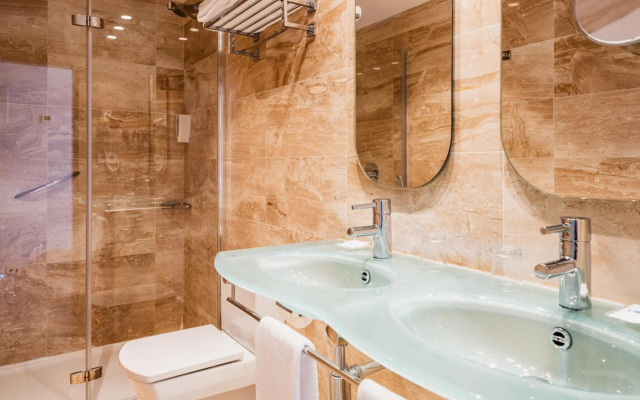 Grupotel Playa Camp de Mar - Adults Only