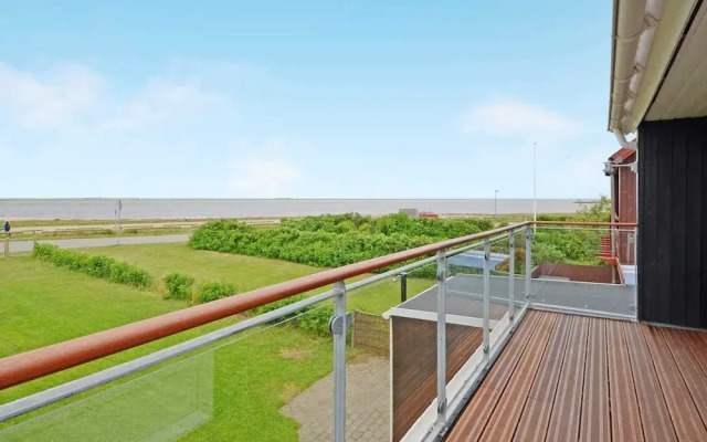 Tasteful Holiday Home in Hemmet near Sea