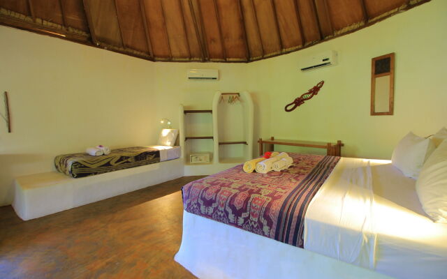 Adeng-Adeng Bungalows