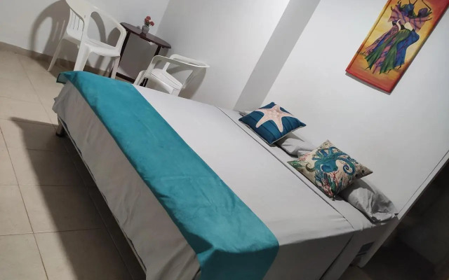 Sarie Bay Inn