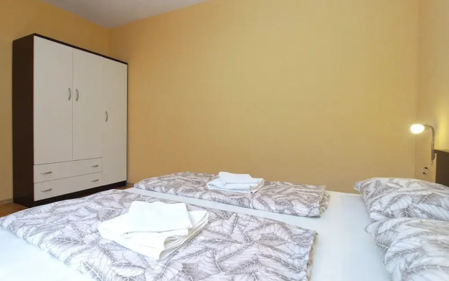 Apartment 1840