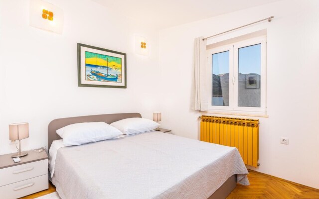 Awesome Home in Jurandvor With 3 Bedrooms, Wifi and Outdoor Swimming Pool
