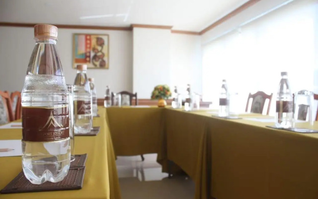 Airport Beach Hotel Phuket