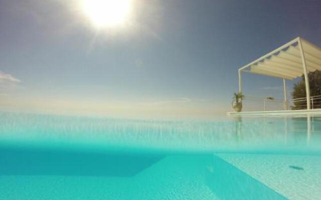 White Club Residence