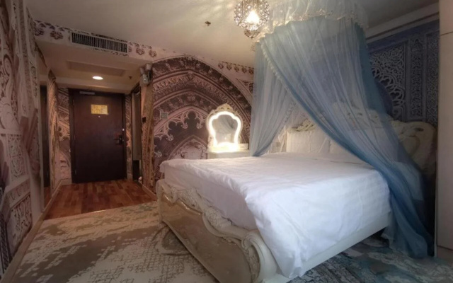 Hennessy Hotel
