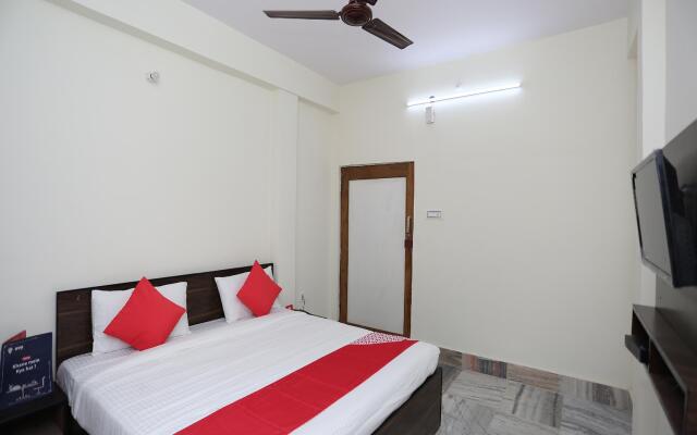 OYO Flagship 18363 New Shanti Hotel