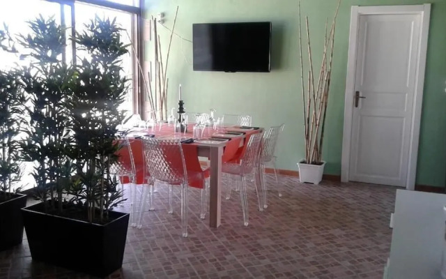 Apollonion Country House