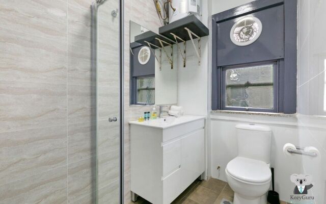 KOZYGURU kings cross SKY GARDEN studio CBD