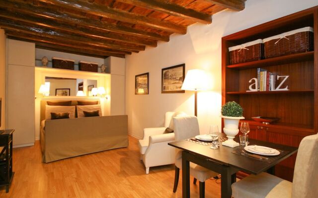 Rental in Rome Romantica Studio