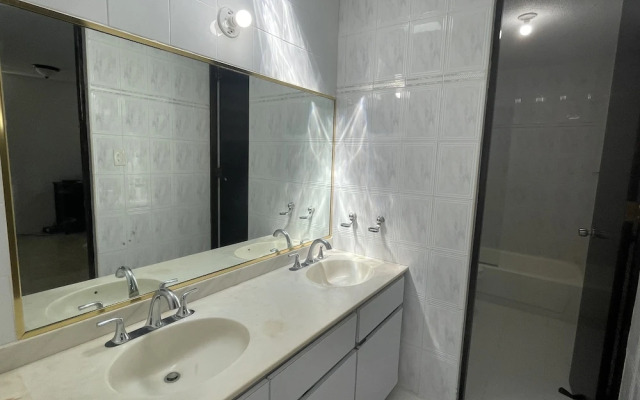 CasaMar 3 Bed 3 Bath With Pool