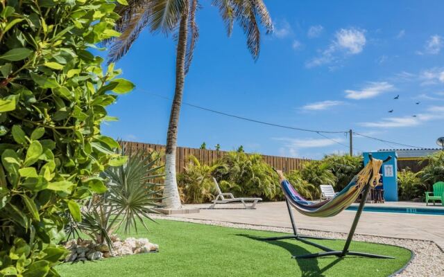 Turibana Plaza Suite 6 w Balcony
