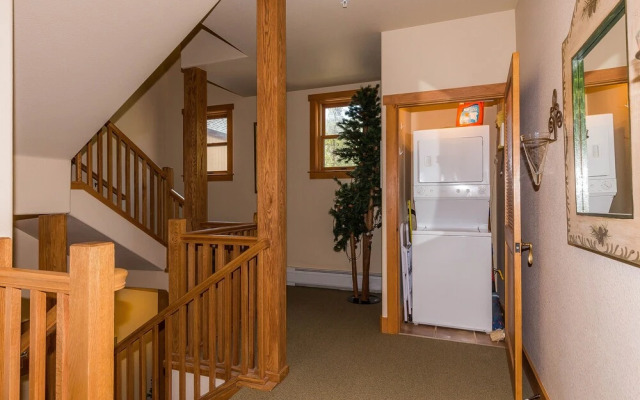 Red Hawk Townhomes by Summit County Mountain Retreats