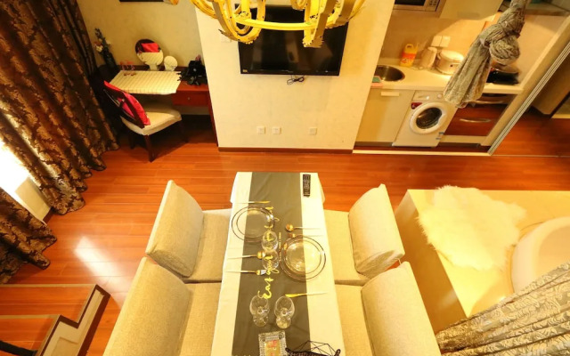 Warm Journey Apartment