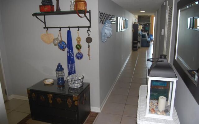 Phoenix V 901 by RedAwning