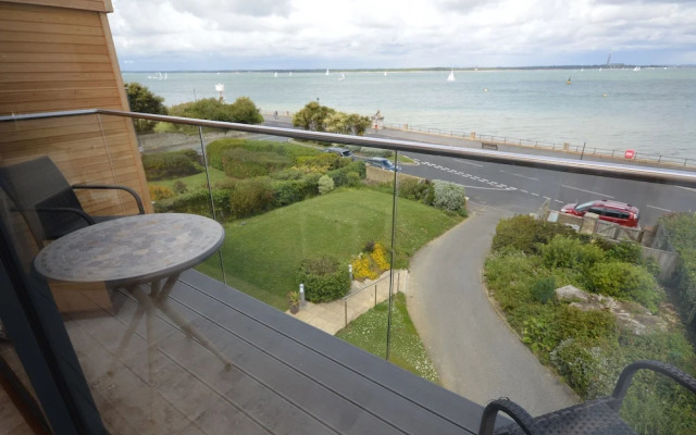 Seafront Quay West Apartments