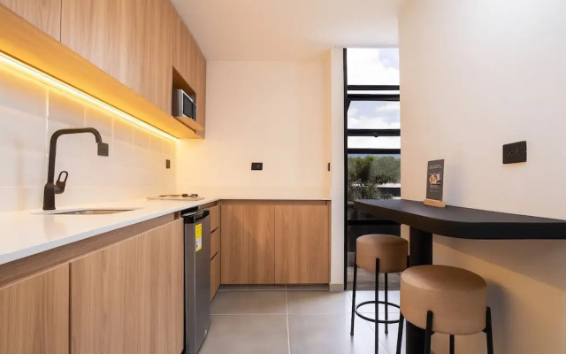 Metropolitan Living by HOUSY