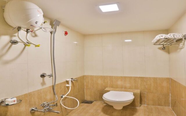 OYO 12654 Hotel Sunshine