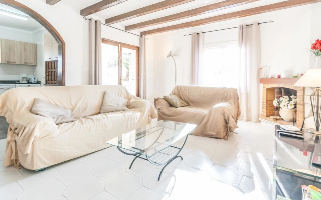 Sun-kissed Villa in L'escala With Swimming Pool