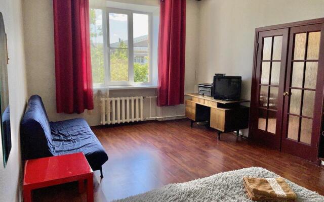 Apartments on Lenin Avenue 82