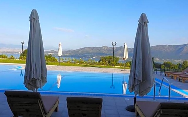 Agnanti Hotel