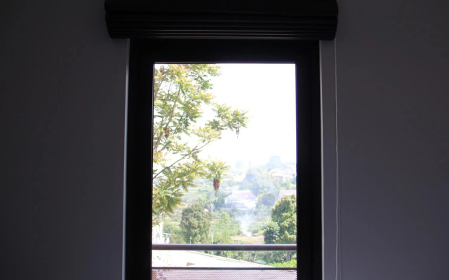 ZEN Premium Raya Lembang