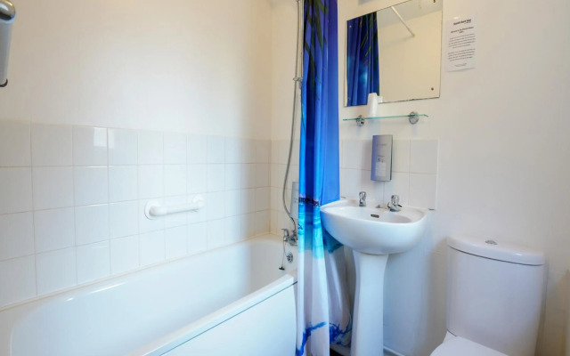 OYO Shanklin Beach Hotel