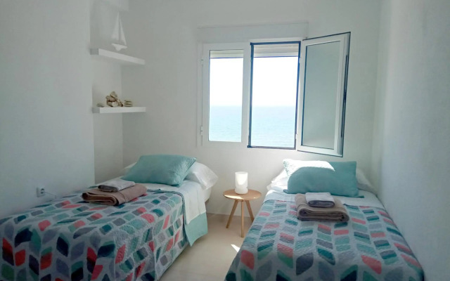 Beach front line luxury apartment, 2 bedroom