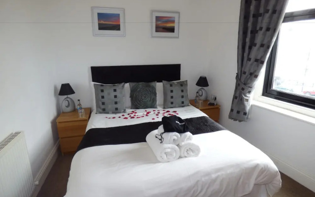 The Carlton Holiday Apartments