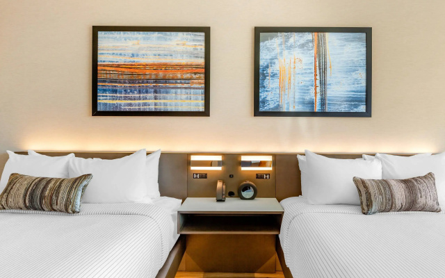 Cambria Hotel New Haven University Area
