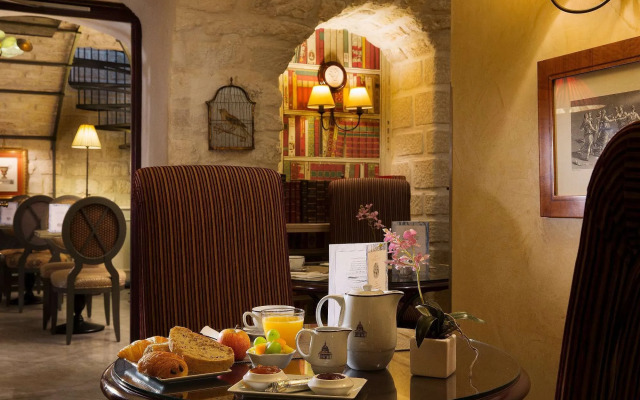 Hôtel des Grands Hommes Panthéon