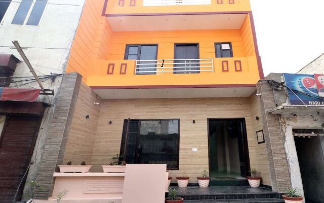 OYO 15127 Pryag Guest House